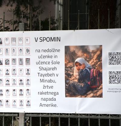 Installation of a memorial image of the martyred children of the Minab School by US attack